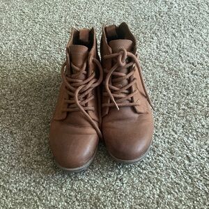 Steve Madden leather booties